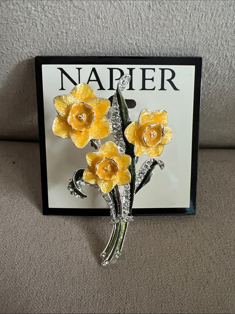 NWT Napier Yellow Enamel Daffodil Bouquet Brooch